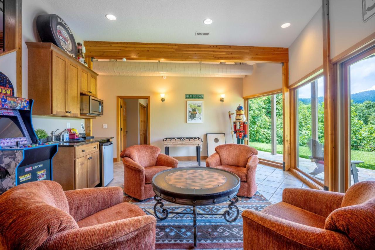 --Mountain Chalet Getaway With Breathtaking View Next To Tail Of Dragon-- Robbinsville Esterno foto